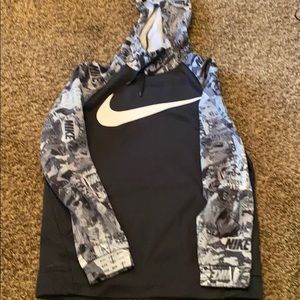 Nike men’s hoodie